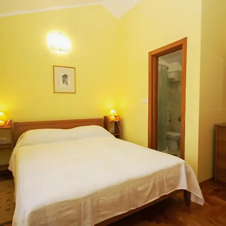Holiday home 2 Bedroom Beautiful In Krnica *